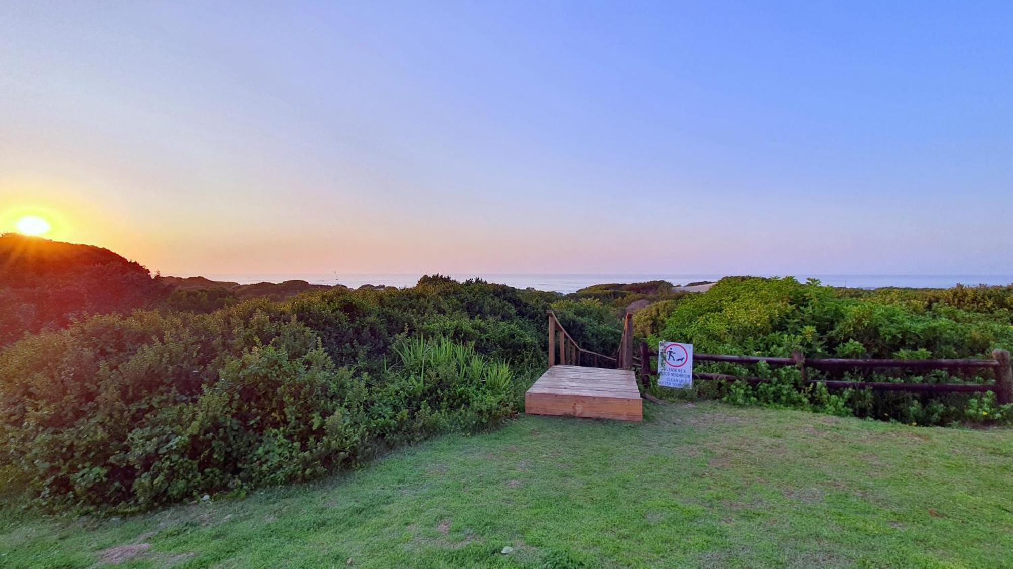 Escape To Paradise: Beachside Apartment Jeffreys Bay Esterno foto